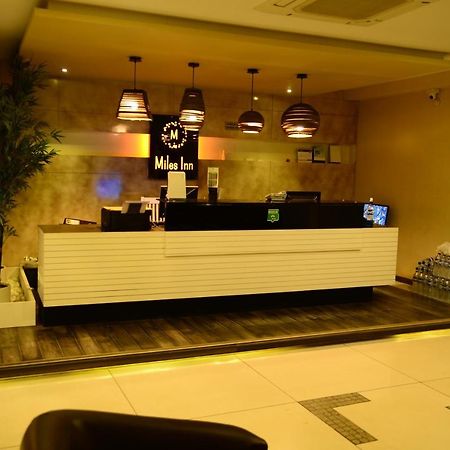 Miles Inn Hotel ハッサン エクステリア 写真