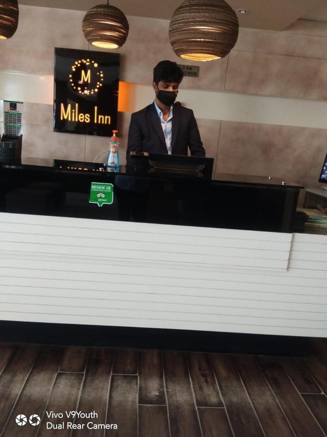 Miles Inn Hotel ハッサン エクステリア 写真